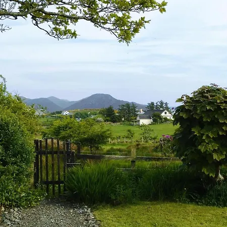 Cathryn's Cottage, Holiday home *